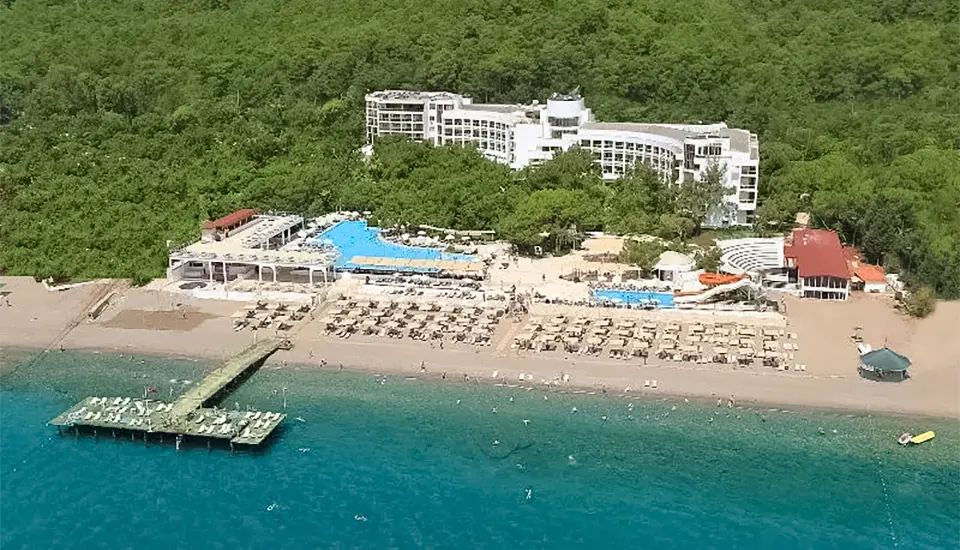 هتل پر لا مر ریزورت اند اسپا